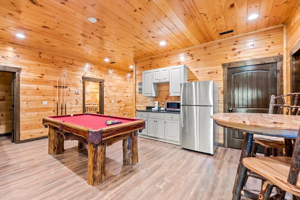 House, Multiple Beds (The Great Maple Retreat) | Interior