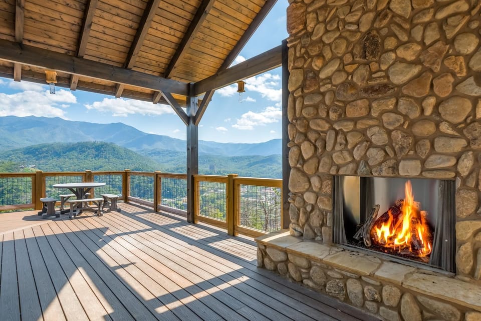 House, Multiple Beds (Greystone Pointe Lodge) | Outdoor dining