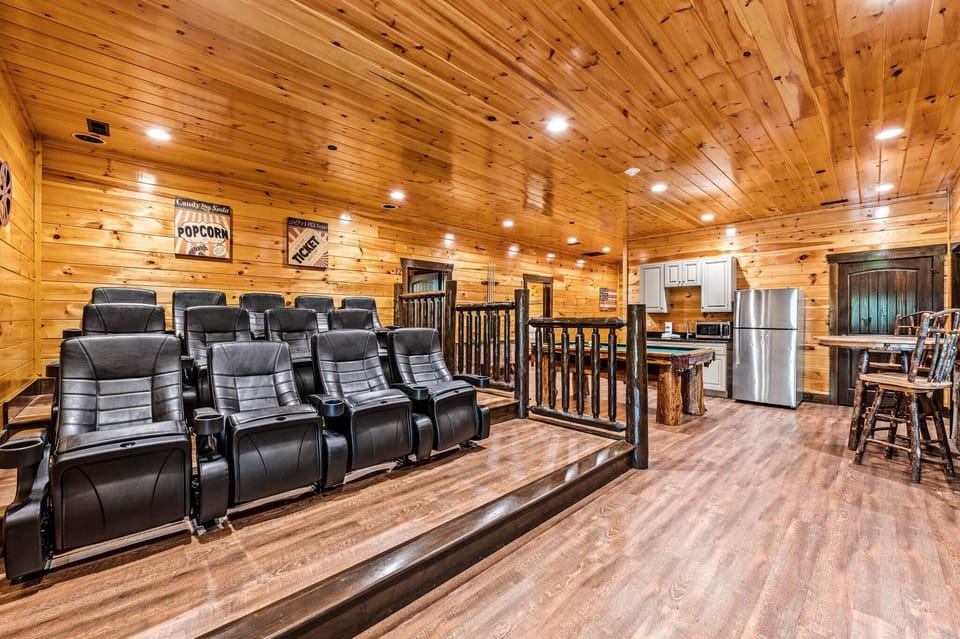 House, Multiple Beds (The Majestic Pine Retreat) | Interior