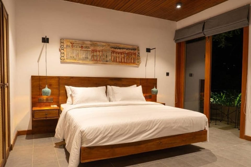 Deluxe Double Room, Balcony, Garden View | Laptop workspace, free WiFi