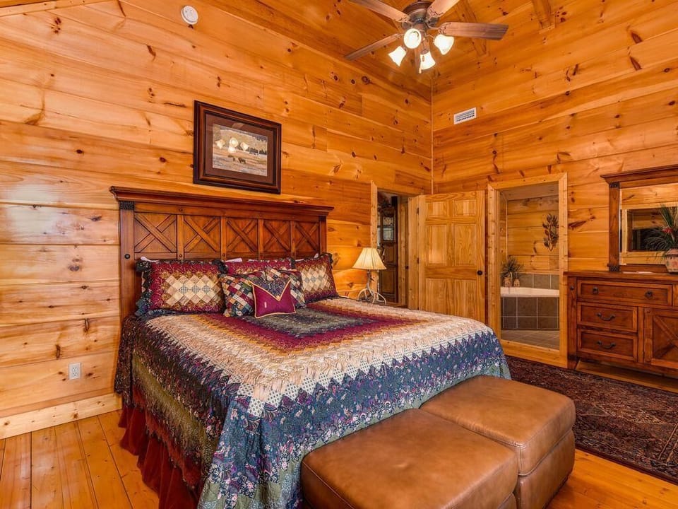 House, Multiple Beds (One More Night) | 4 bedrooms