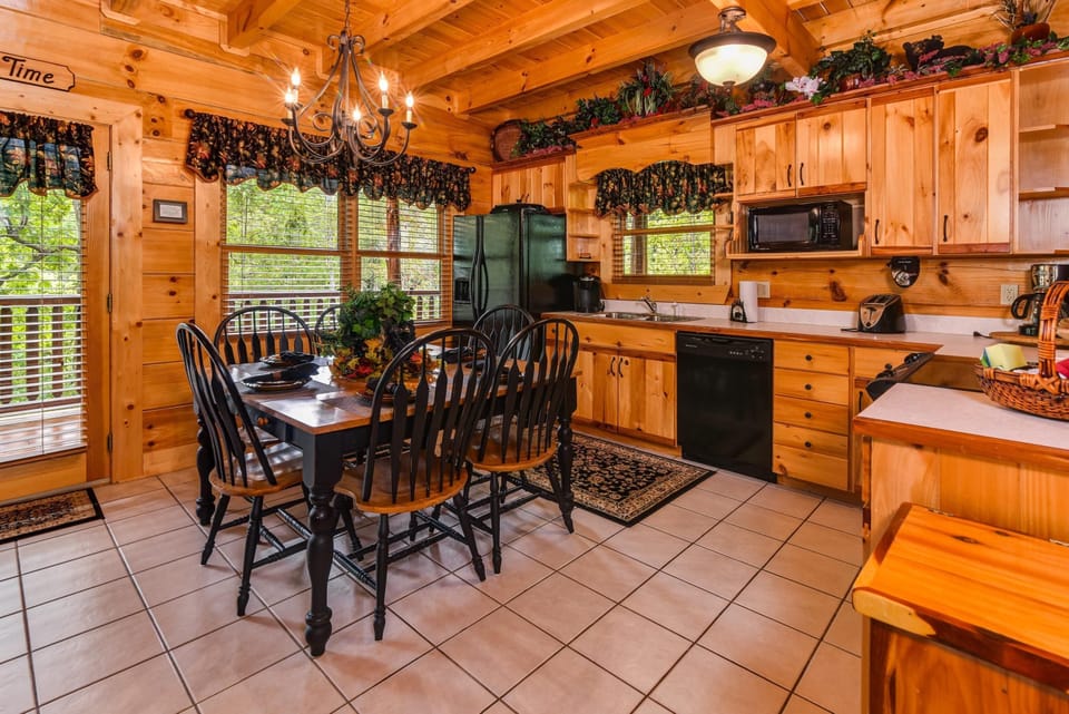 House, Multiple Beds (One More Night) | Private kitchen | Oven