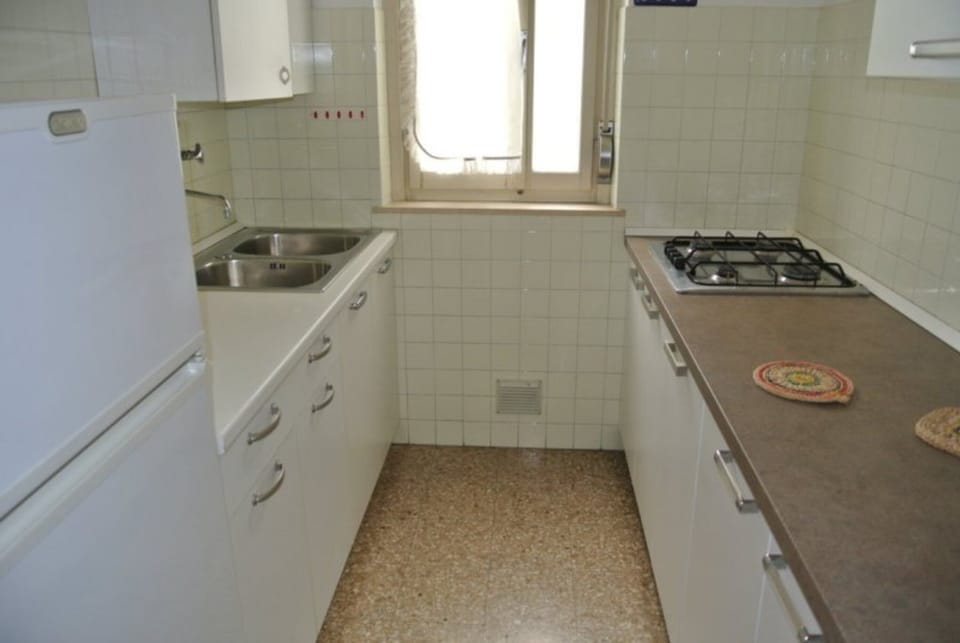 Apartment, 4 Bedrooms, Patio, Garden View | Interior