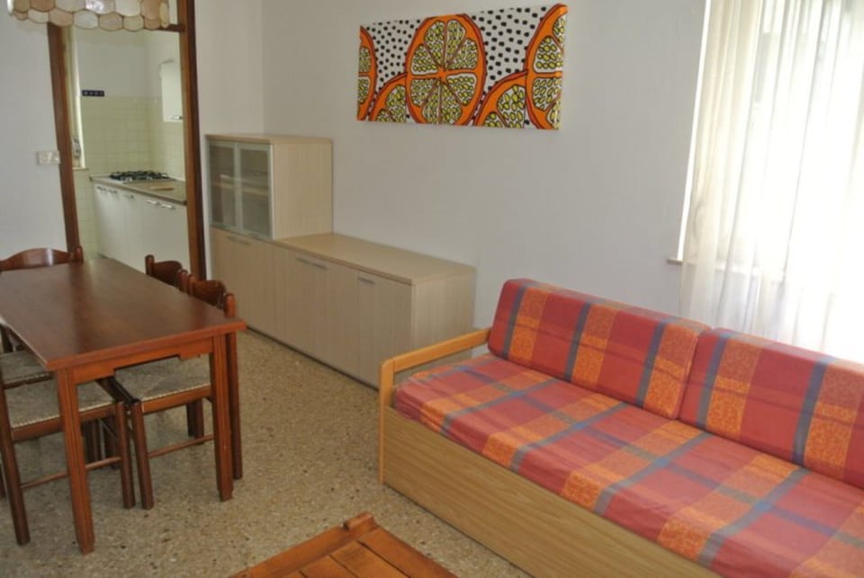 Apartment, 4 Bedrooms, Terrace | Living room
