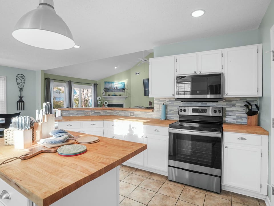 Kitchen, Island
