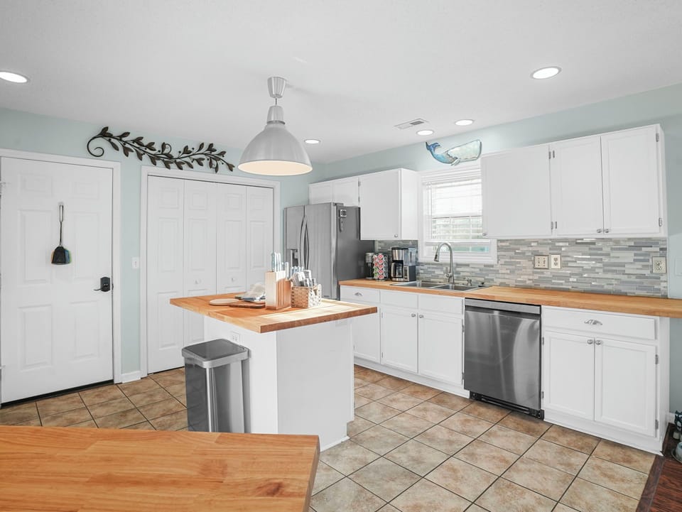 Kitchen, Island