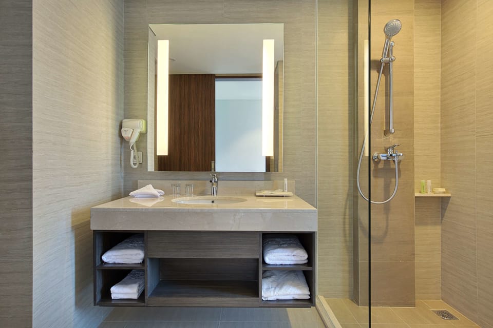 Minibar, in-room safe, desk, laptop workspace