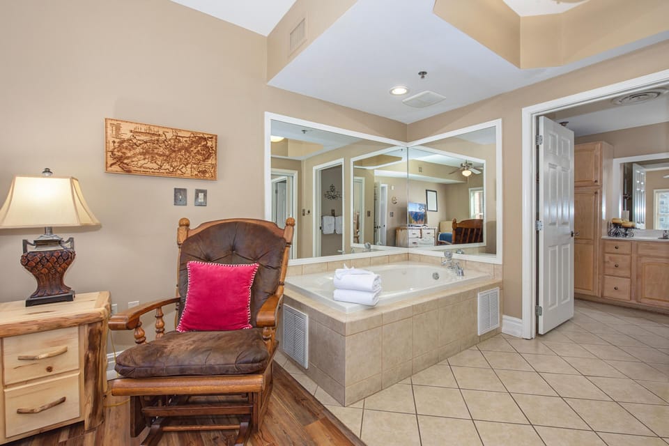 Condo, Multiple Beds (Baskins Creek 106) | Interior