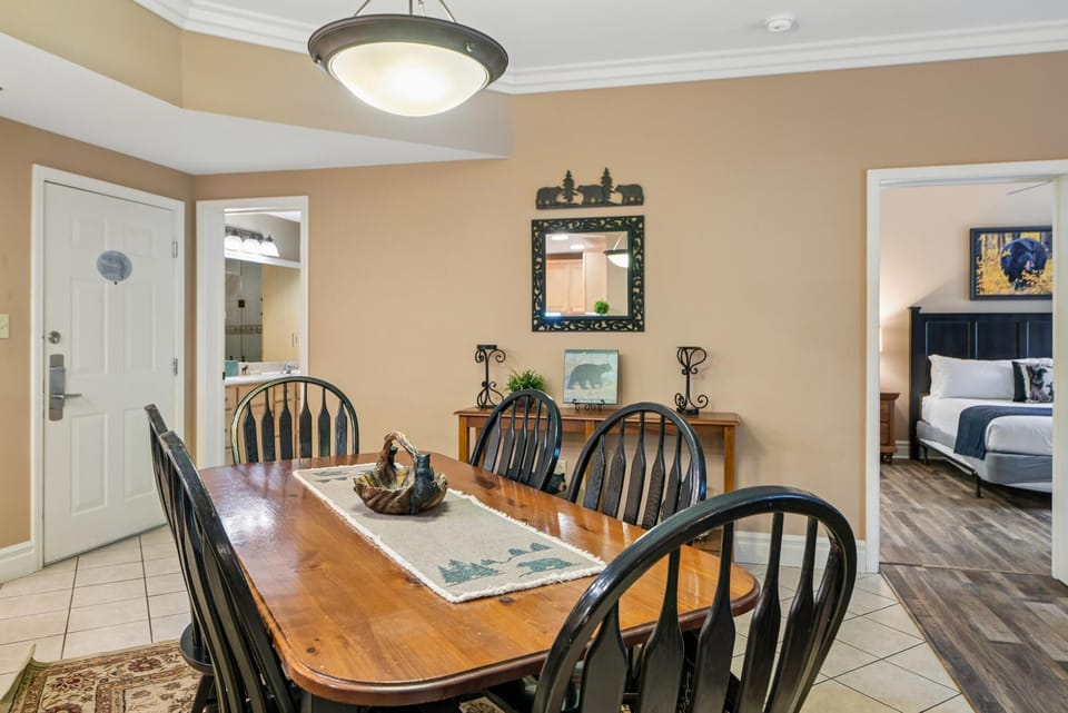 Condo, Multiple Beds (Baskins Creek 211) | Dining