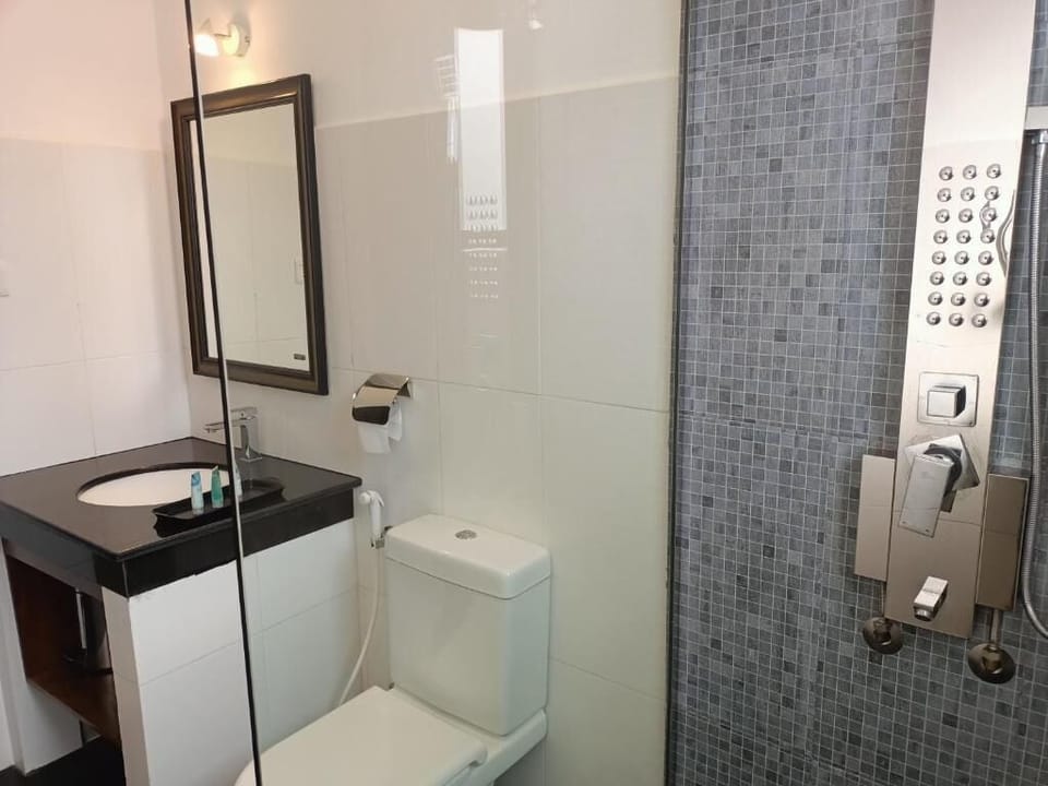 Deluxe Double Room, Balcony, Mountain View | Bathroom | Shower, free toiletries, hair dryer, towels