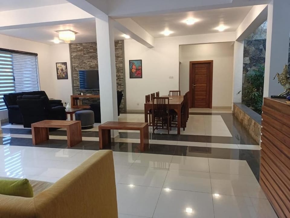 Deluxe Double Room, Balcony, Mountain View | Interior