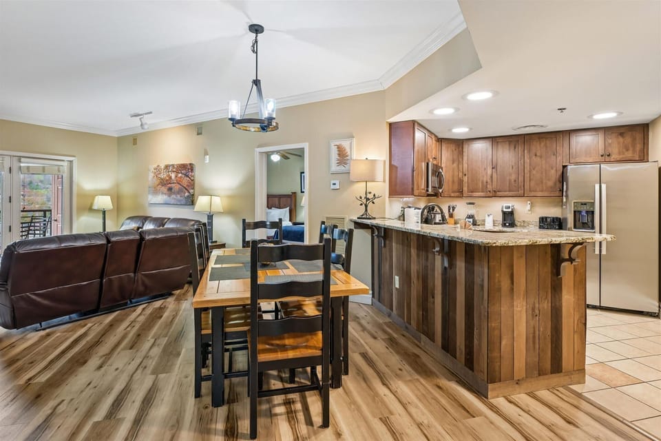 Condo, Multiple Beds (Baskins Creek 307) | Interior