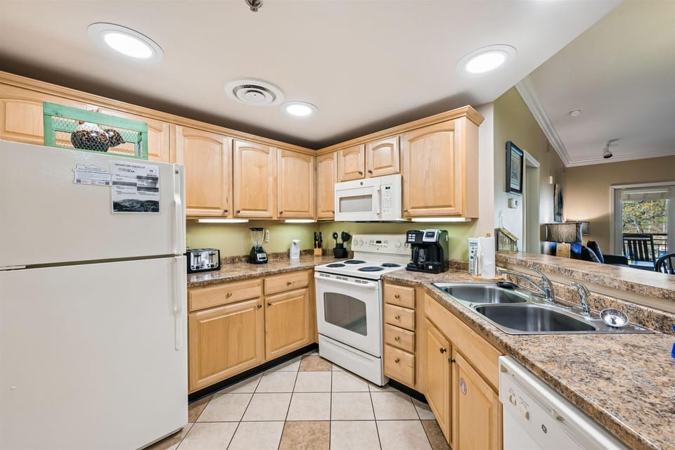 Condo, Multiple Beds (Baskins Creek 314) | Private kitchen