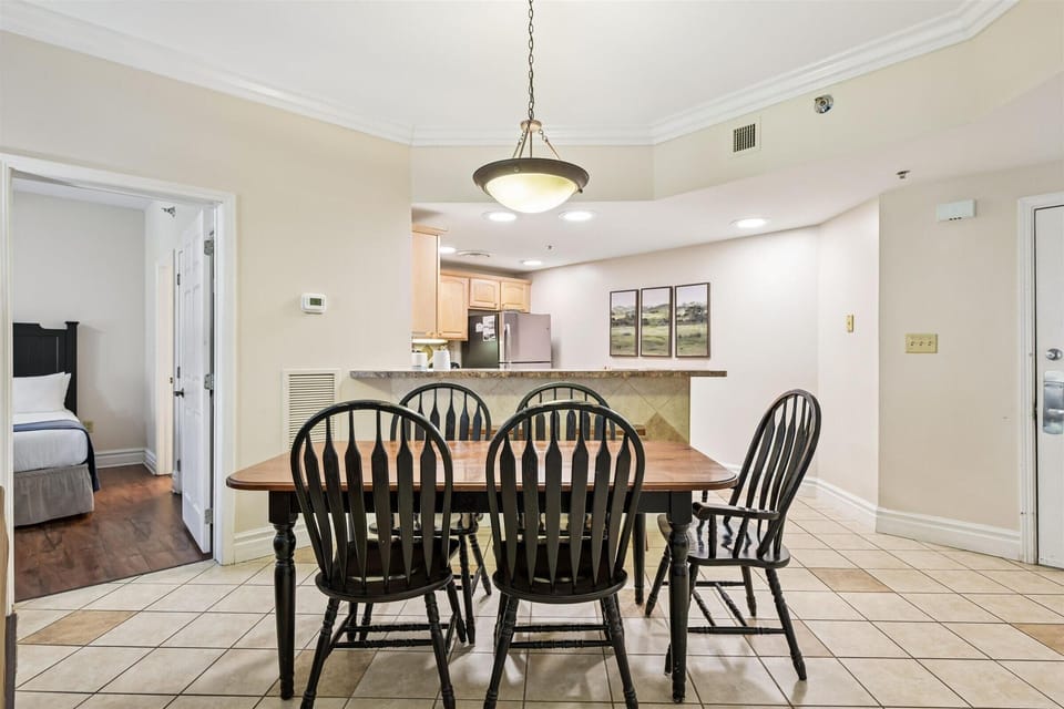 Condo, Multiple Beds (Baskins Creek 411) | Dining