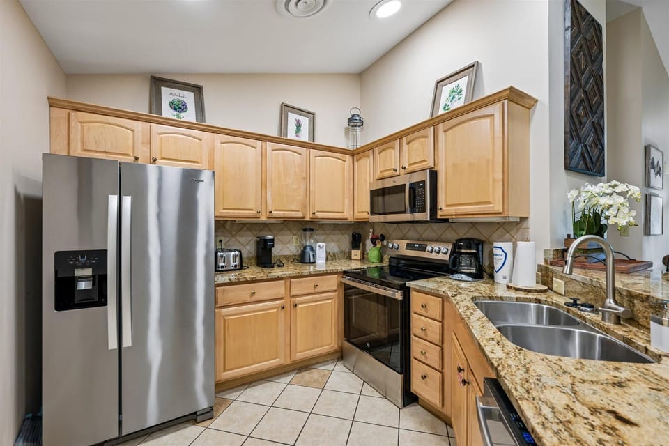 Condo, Multiple Beds (Baskins Creek 509) | Private kitchen