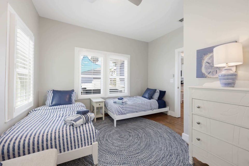 Bedroom 3 with 2 twin beds and Jack & Jill bathroom 