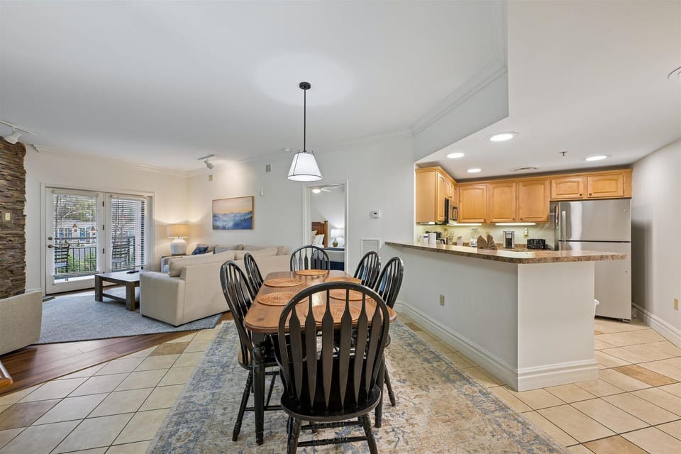Condo, Multiple Beds (Baskins Creek 404) | Interior