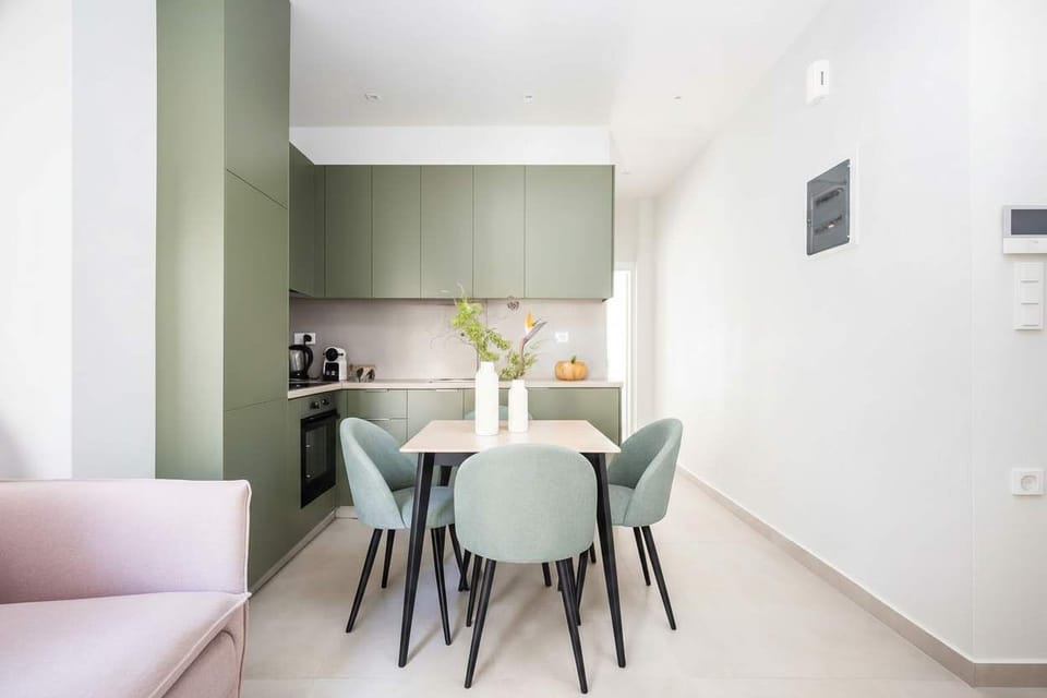 Host relaxed dinners in a spacious dining area that opens naturally into the fully equipped, beautifully designed kitchen.