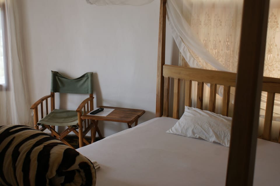 Classic Double Room | Desk, laptop workspace