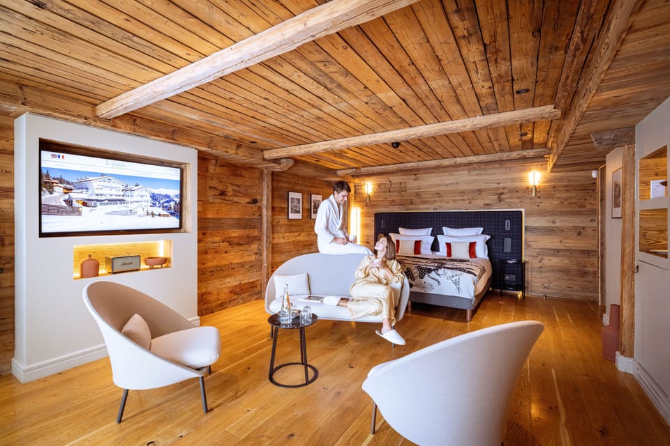 Suite (Alpes) | Premium bedding, minibar, in-room safe, blackout drapes