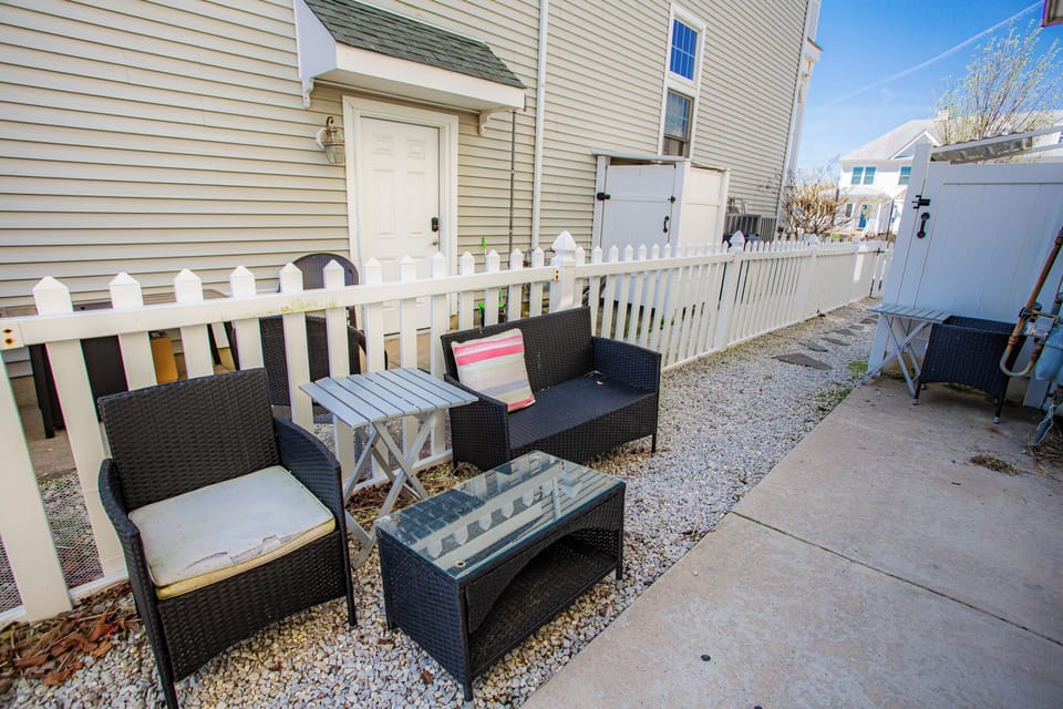 Outdoor seating area with Hot Outdoor Shower