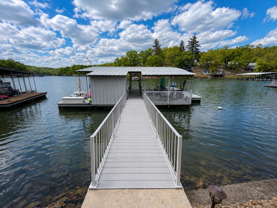 Dock