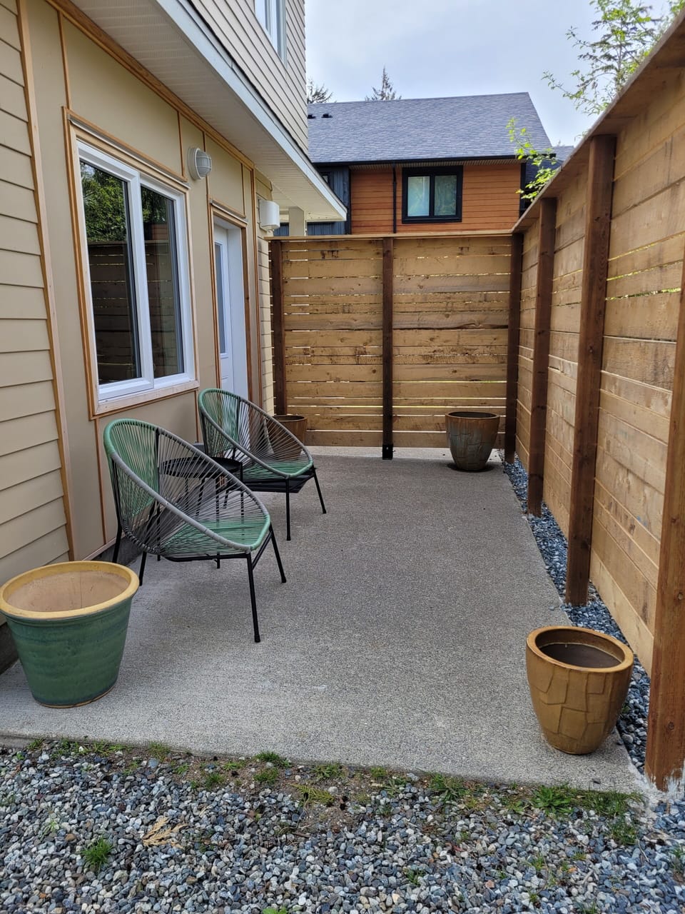 Private entrance and patio