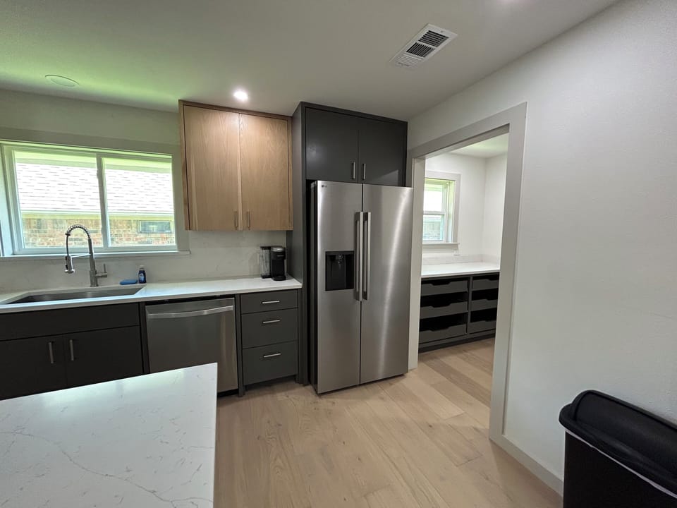 Kitchen & Pantry