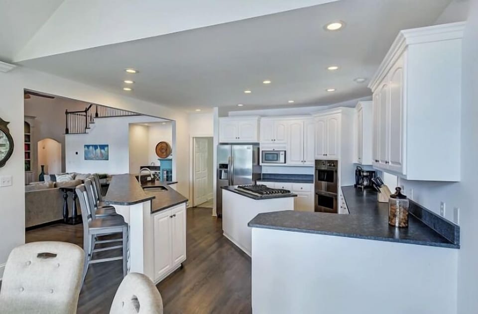 Fully stocked kitchen to prep all your group meals.