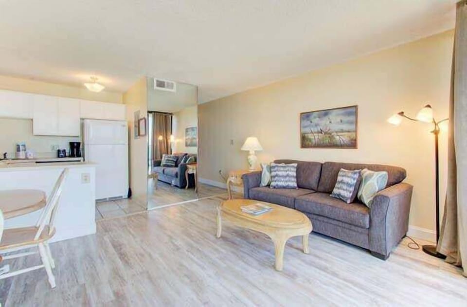 Atlantic Towers 502-small-005-006-Main Living Area-666x438-72dpi