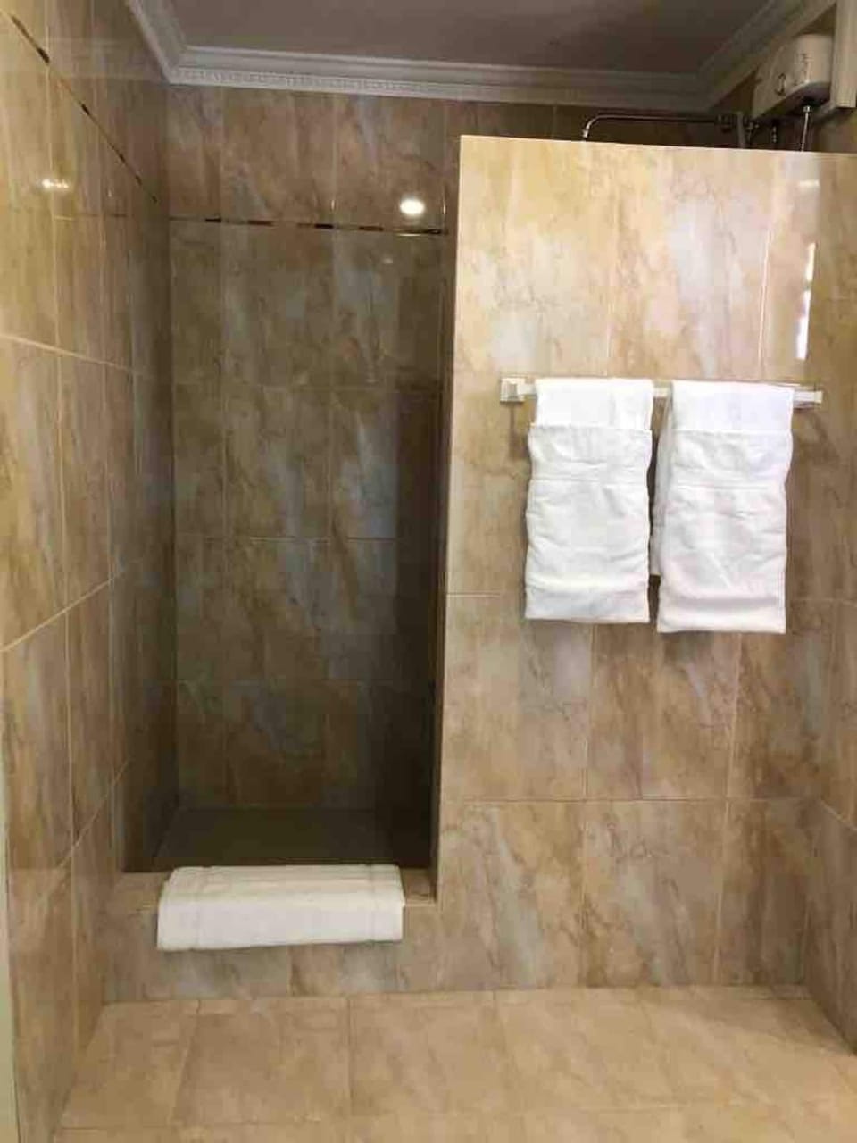 Relaxing 1BR1BA Condo  Patio  Pool  Close2Beach (38897)