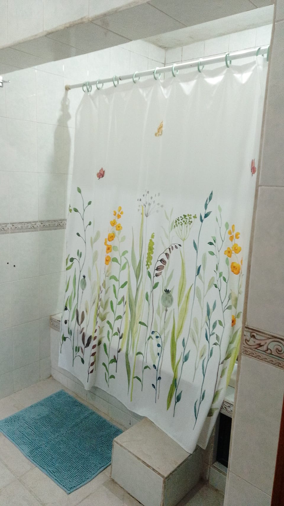 Double or Twin Room | Bathroom | Hair dryer, towels, soap, shampoo