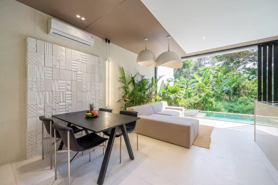 Deluxe Villa, 2 Bedrooms, Private Pool | Dining