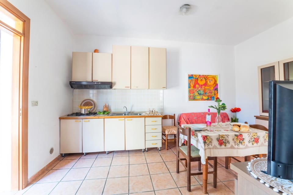 Kitchen and dining area