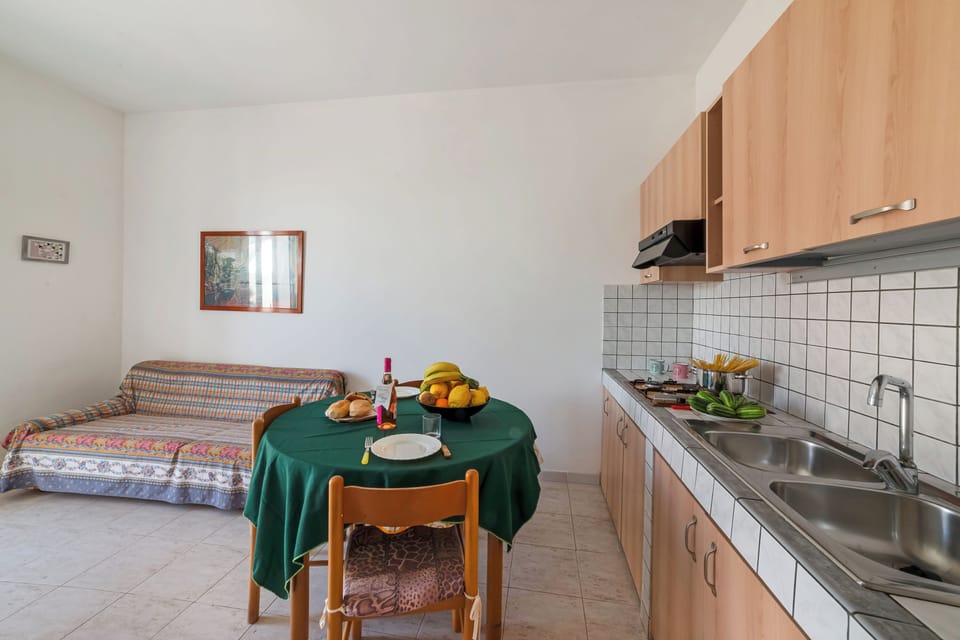Kitchen and dining area