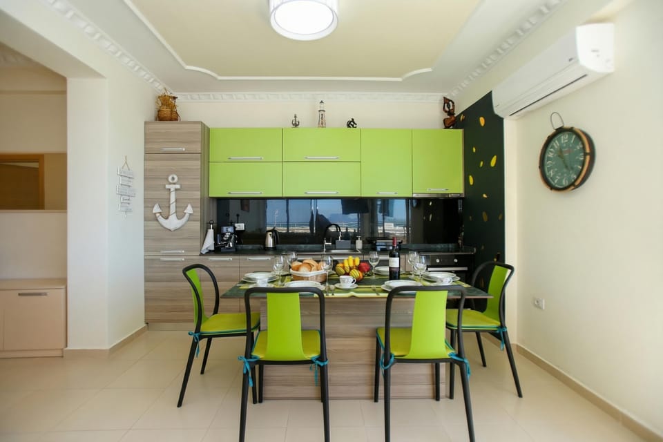 Kitchen and dining area