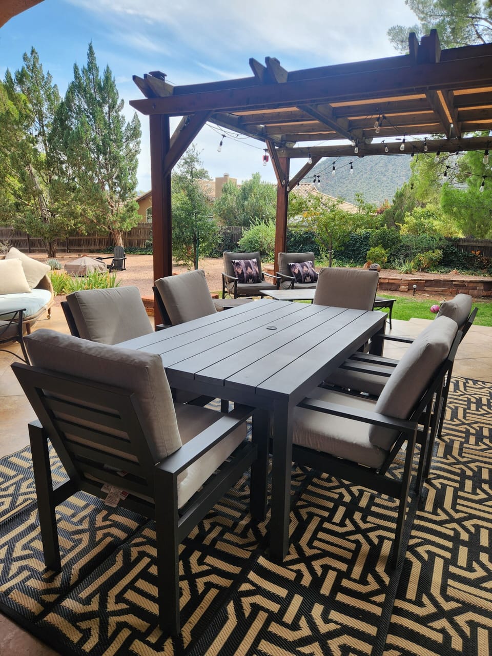 Outdoor dining