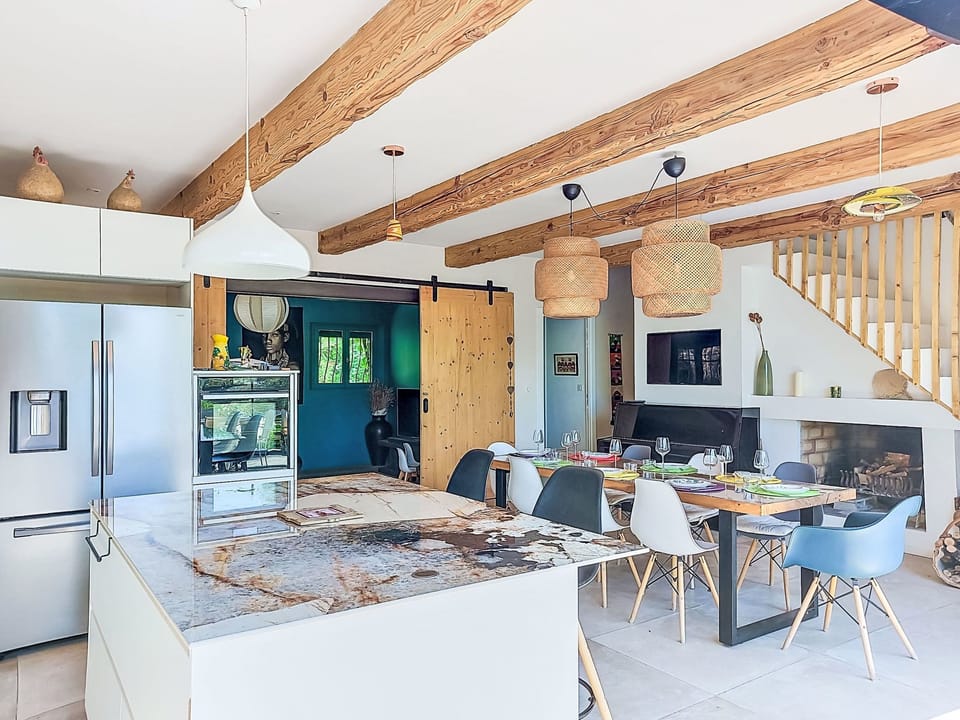 Kitchen / Dining Room