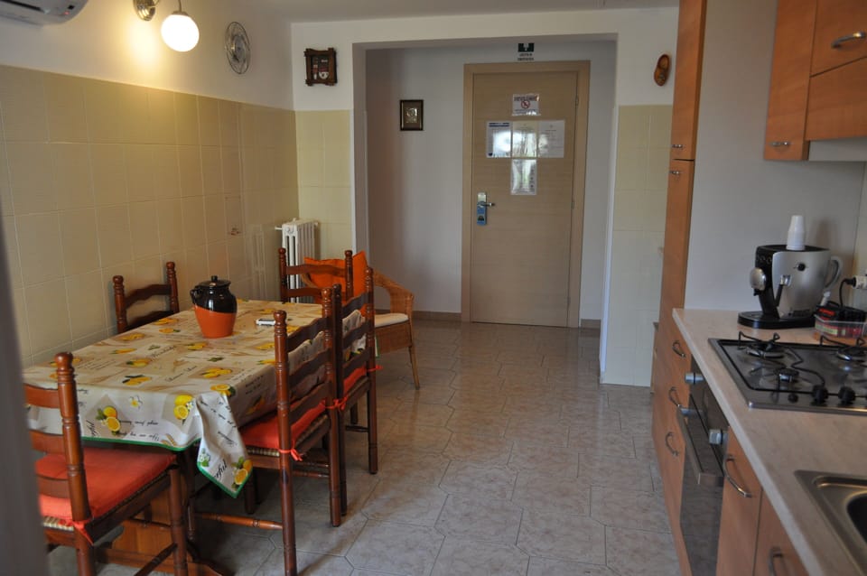 Comfort Condo, 1 Bedroom, Private Bathroom, Garden View | Private kitchen | Fridge, espresso maker, coffee/tea maker, electric kettle