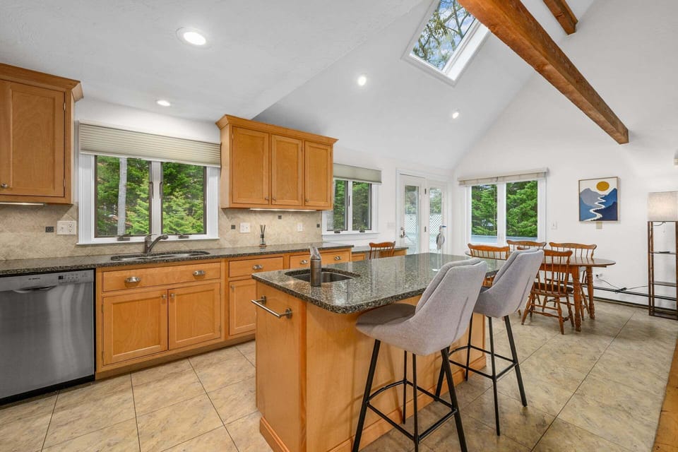 Kitchen island with seating for 2