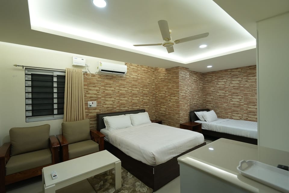 In-room safe, desk, laptop workspace, soundproofing