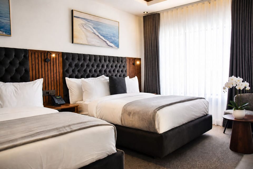 Executive Twin Room | In-room safe, desk, blackout drapes, free WiFi