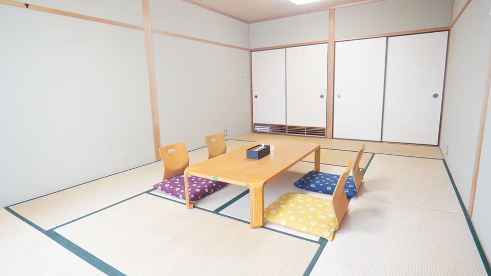 Family Room, Non Smoking, Mountain View | Dining