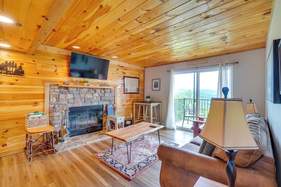 Gatlinburg Vacation Rental | 2BR | 2BA | 1,000 Sq Ft