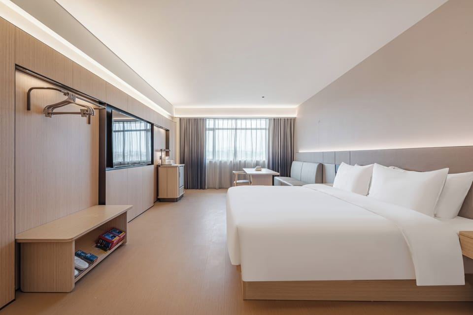 Deluxe Double Room | Desk, laptop workspace, WiFi (free)