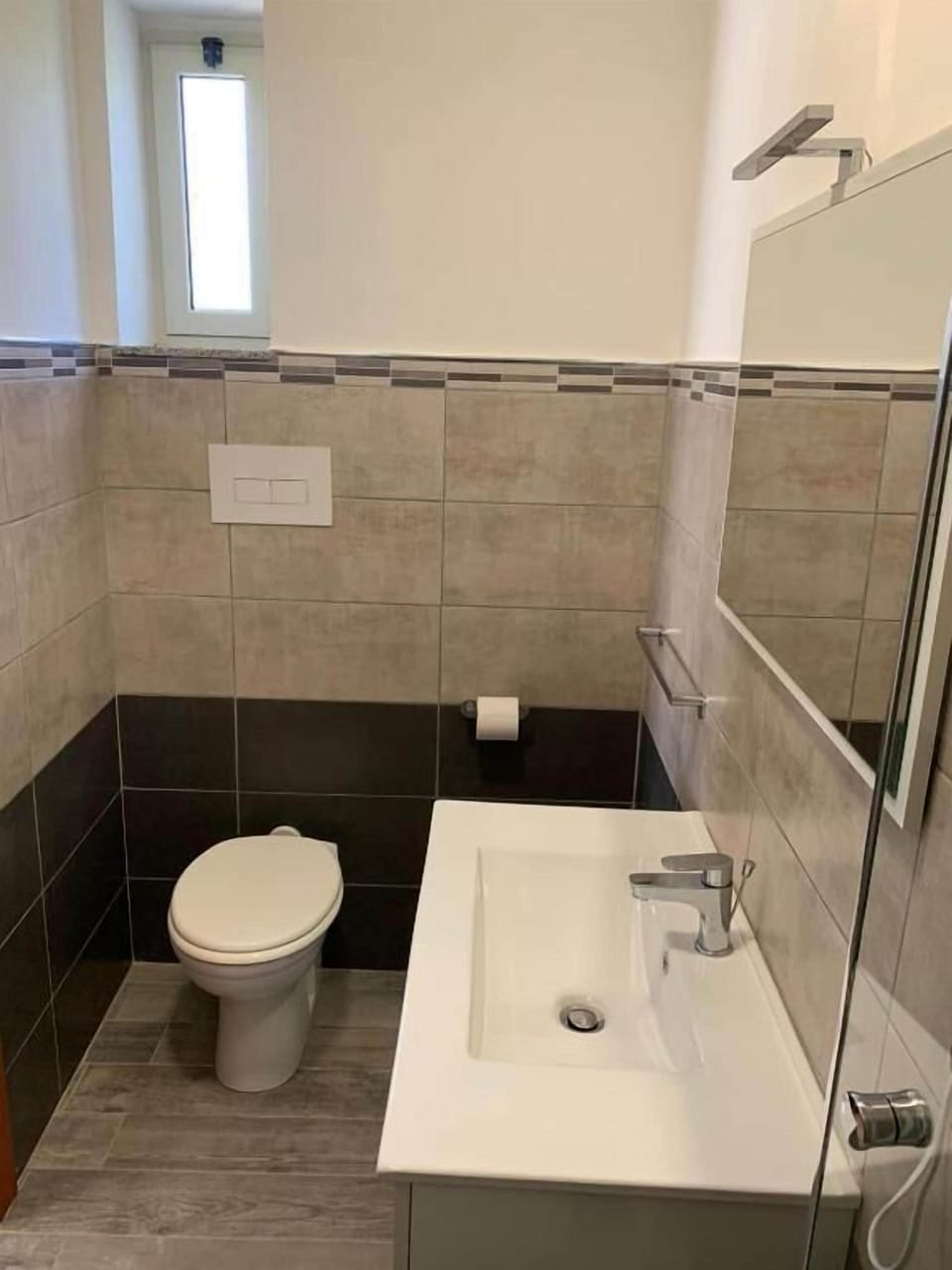 Triple Room, Balcony, Courtyard View | Bathroom