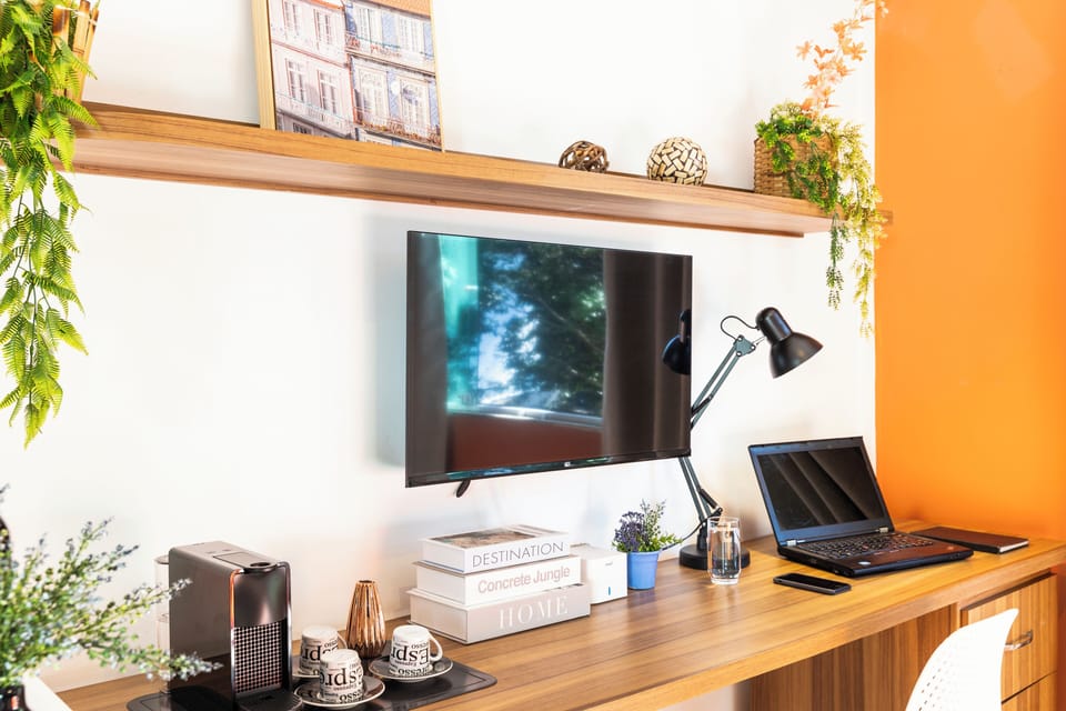 Apartment | Blackout drapes, iron/ironing board, WiFi (free)