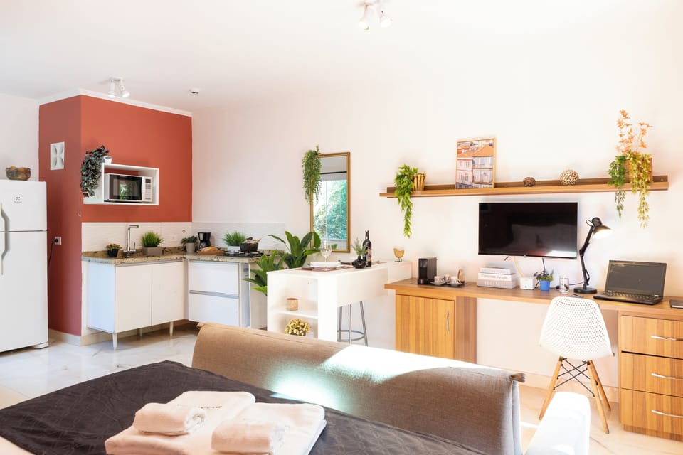Apartment | Blackout drapes, iron/ironing board, WiFi (free)
