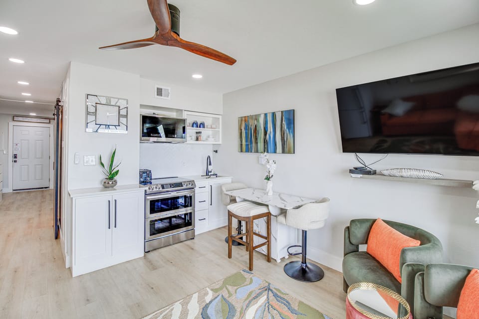 Apartment (1 Bedroom) | Interior