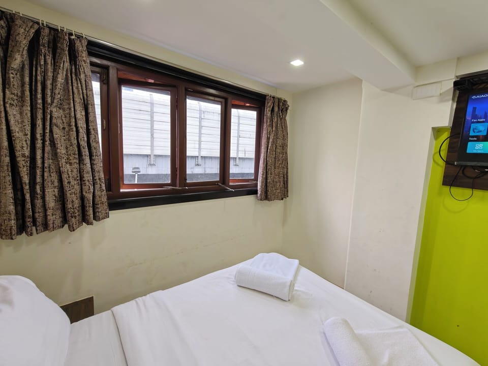 Deluxe Double Room | Free WiFi